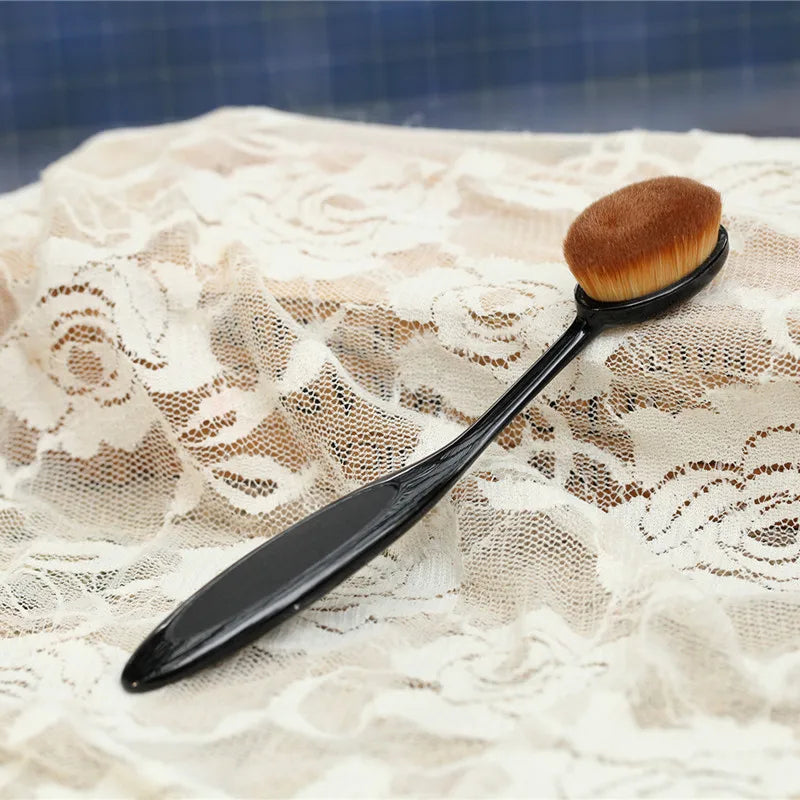 👉 Ergonomische Foundation-Bürste für schnelles Make-up