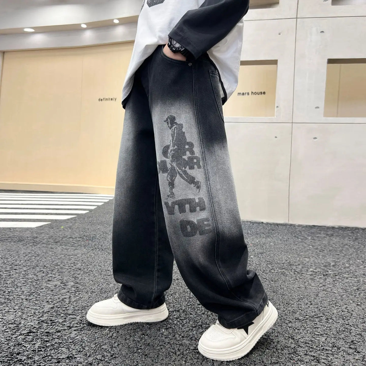 Boys' jeans, handsome and versatile, children's pants, casual boys' pants, street style fashion, spring and autumn seasons