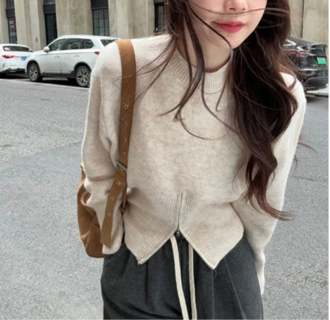 Waist Up Sweater for Women in Winter, with A High-end Feel and Slimming Effect, Paired with A Base Layer and A Short Knitted Top