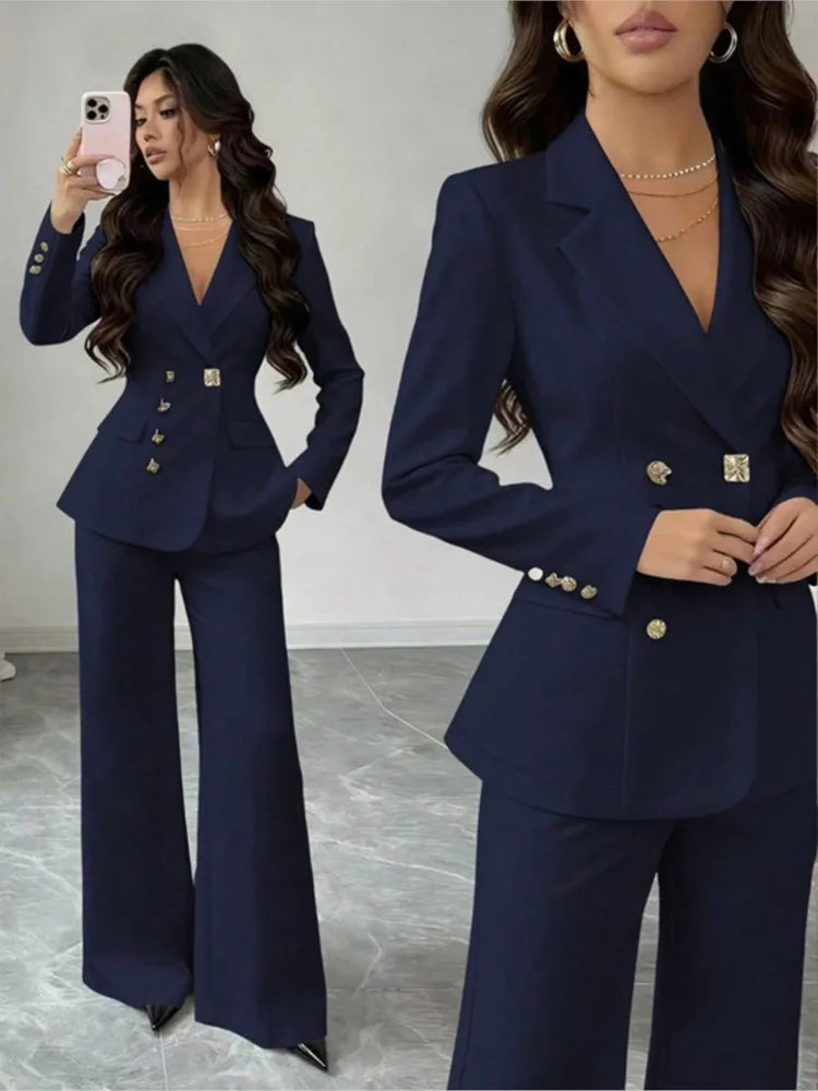 Elegantes zweiteiliges Set für Damen mit weißem Blazer, Herbst-Winter-Look, Revers, langen Ärmeln und schmaler Passform, dazu eine Hose mit weitem Bein – fürs Büro und die Freizeit