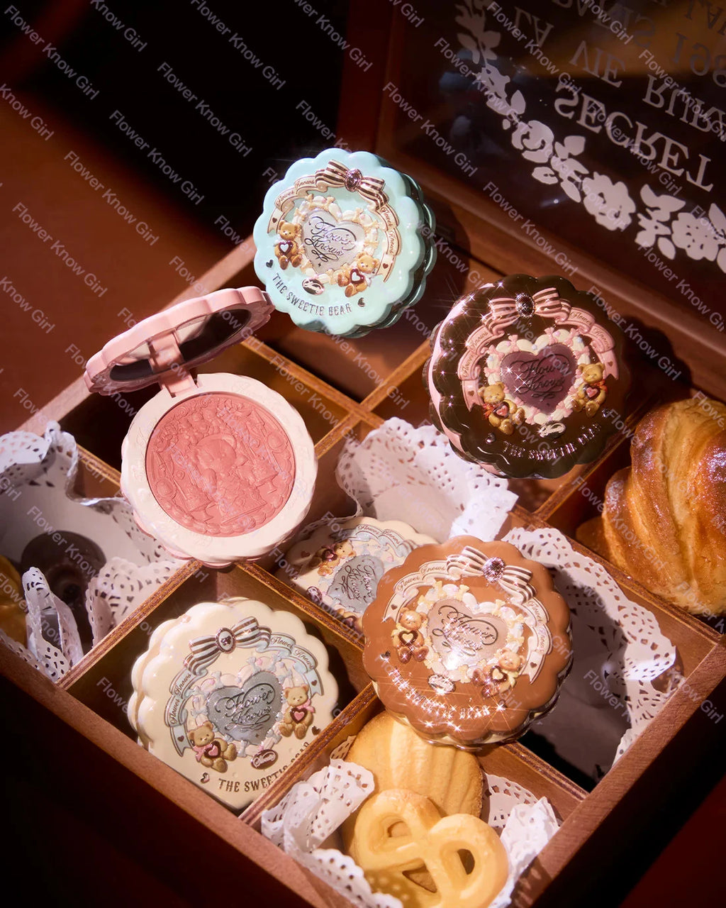FLOWER KNOWS Sweet Treats Full Face Set Makeup Gift Set All In Shimmer Eye Shadow Palette Blush Powder Lip Jelly Gift Box