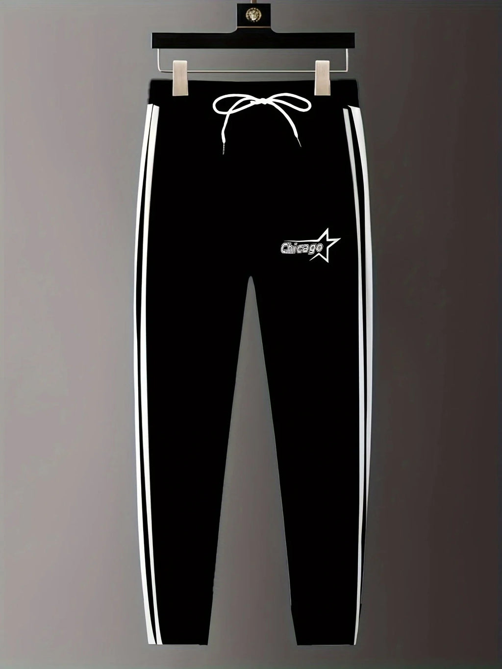 The New Men's Set for Summer 2025 Featuring 3D Pattern Prints Is a Casual Fashionable Streetwear and Sportswear