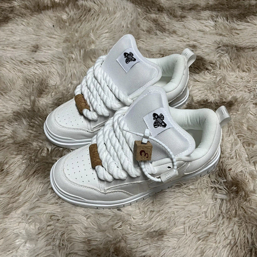 Simple White Sneakers for Petite Individuals, Large Size Shoes for Men, Breathable and Wear-Resistant, Casual and Versatile Fashion Sneakers for Couples