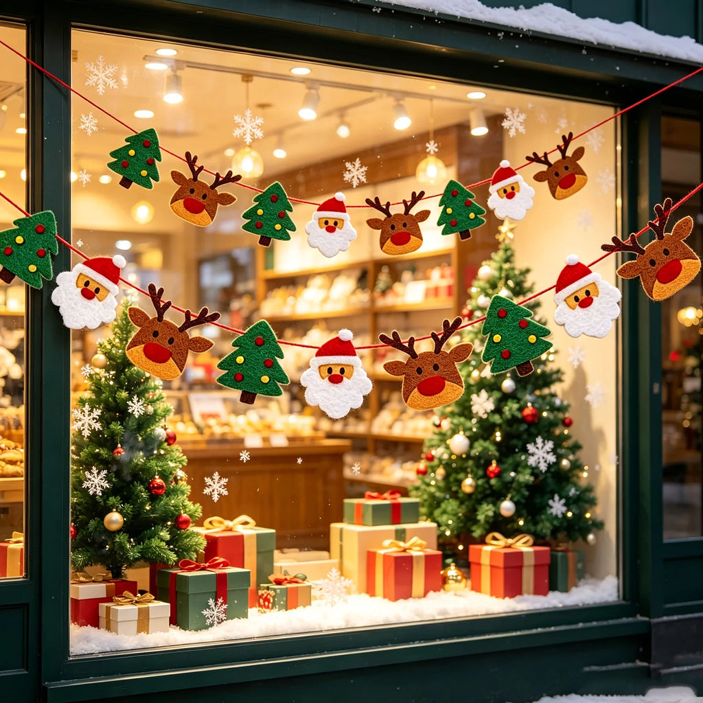 Weihnachts-Filzgirlande mit Weihnachtsmann & Rentieren – Festlicher Wandschmuck