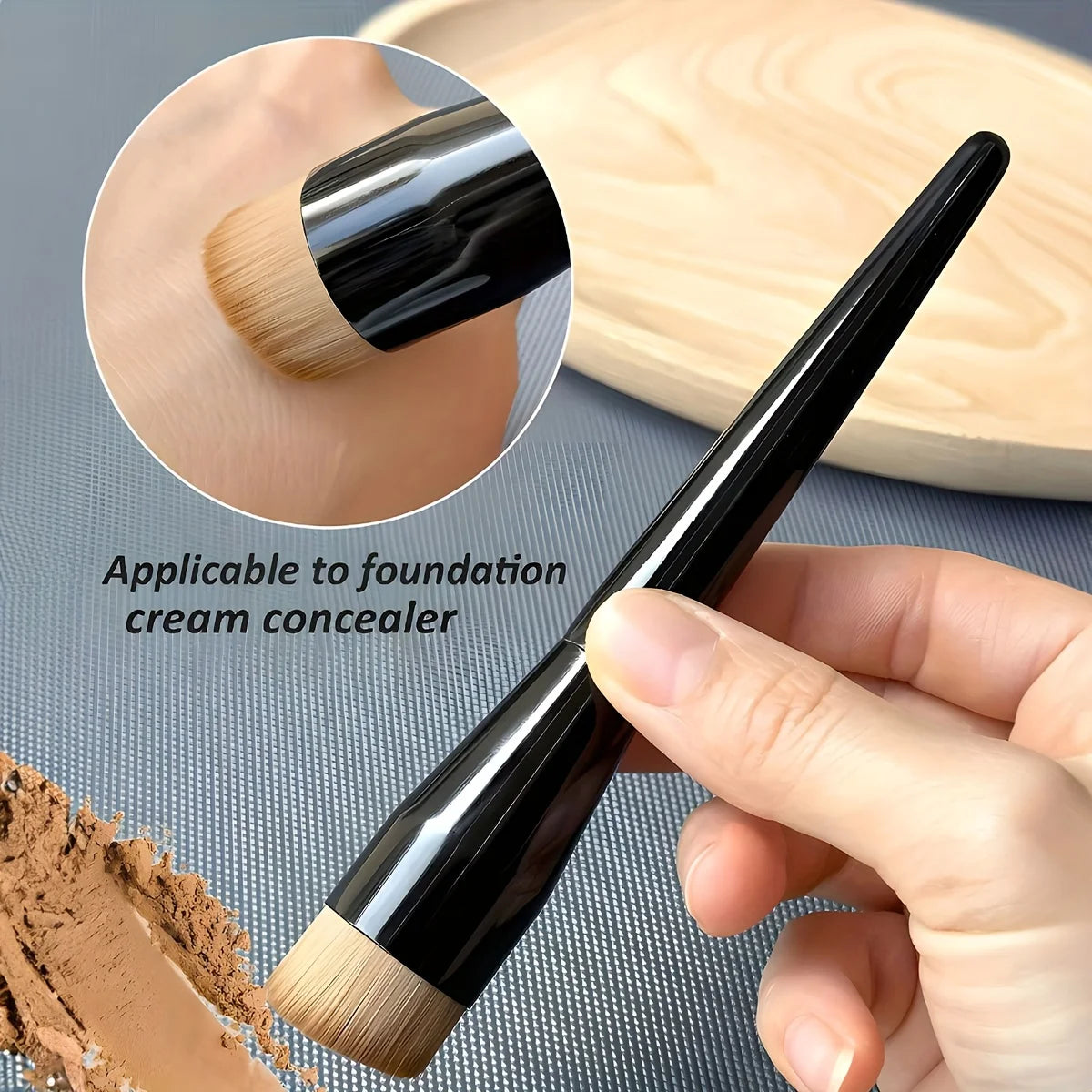 👉 Flacher Foundation-Pinsel für makellosen Teint
