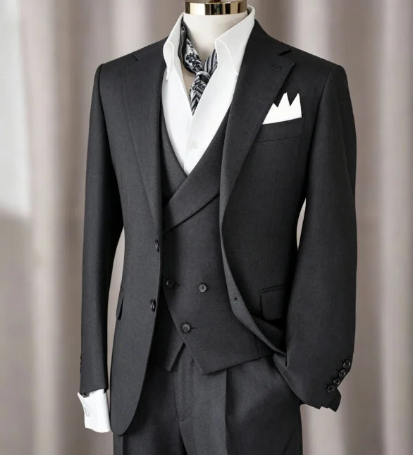 Fashion Men 3 Piece Suit Black Double Breasted Vest Blazer Pants Set Formal Business Wedding Groom Slim Fit Tuxedo Customized
