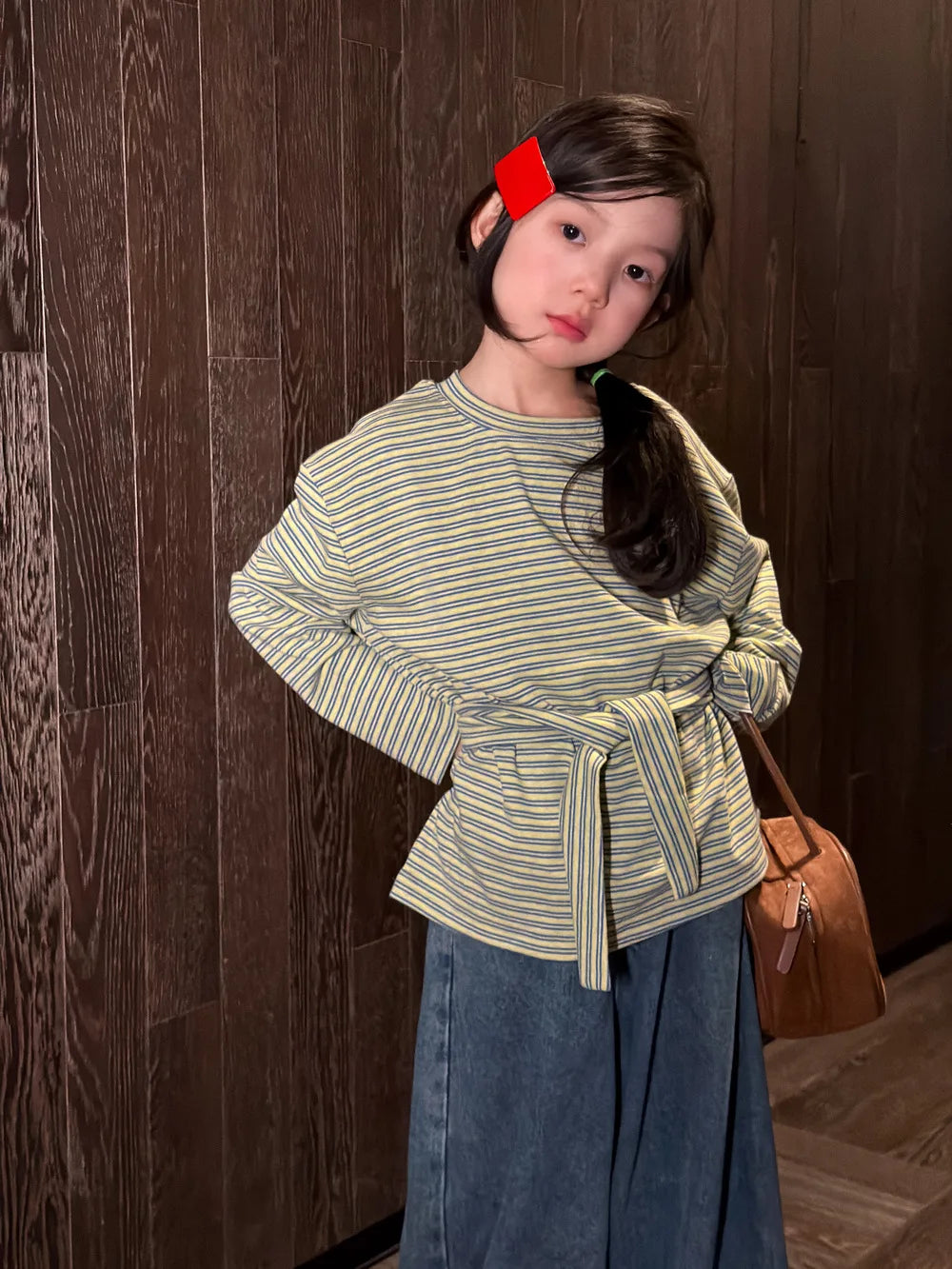 Children's T-shirt 2026 spring Autumn Korean striped casual base shirt for girls, children's long sleeved top with tie up