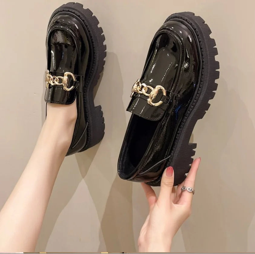 Loafers Female Shoes Women Fashion Mary Janes Round Toe Flats Loafers Oxfords Platform Casual Metal Chain Buckle Ladies Heels
