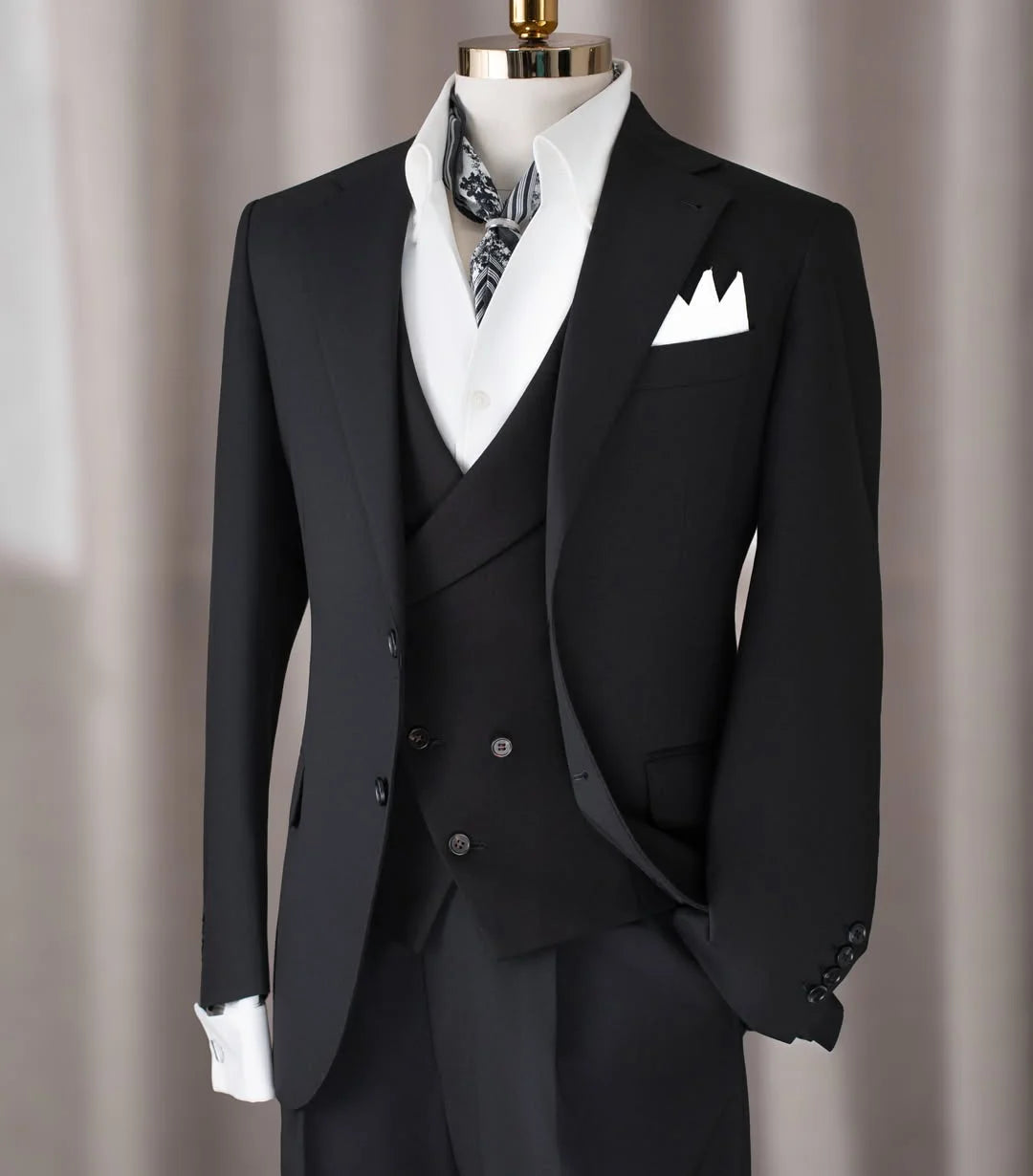 Fashion Men 3 Piece Suit Black Double Breasted Vest Blazer Pants Set Formal Business Wedding Groom Slim Fit Tuxedo Customized