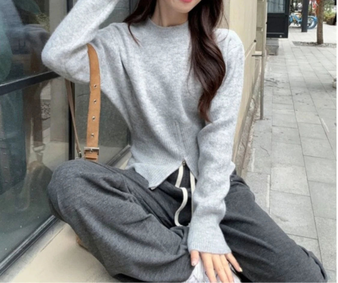 Waist Up Sweater for Women in Winter, with A High-end Feel and Slimming Effect, Paired with A Base Layer and A Short Knitted Top