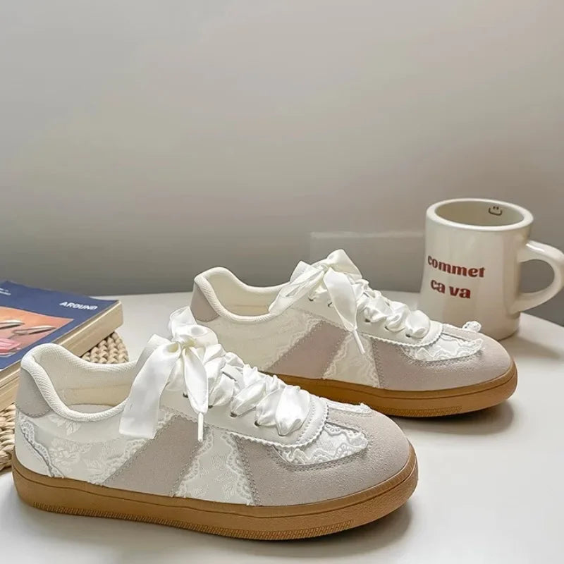 Women's Sneakers Luxury Brand Casual Shoes Light Comfortable Walking Shoes for Women Lace Up Flats Fashion Designer Ladies Shoes