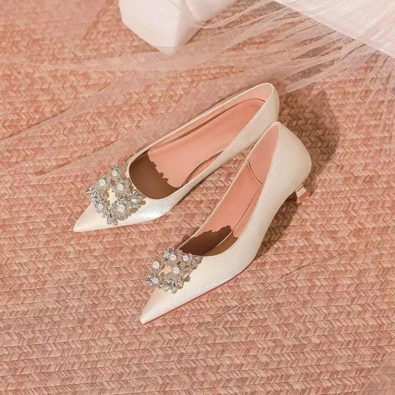 2025 New Women's Wedding Shoes Silk Pumps Pointed Toe Boat Shoes Square Rhinestone Low Heels Dress Shoes Velvet Zapatos