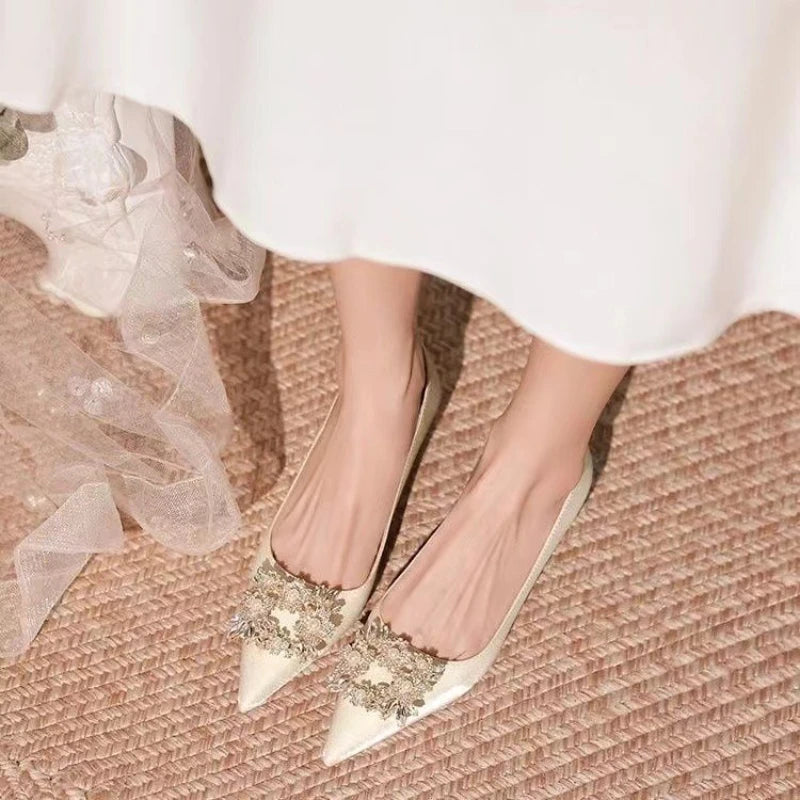 2025 New Women's Wedding Shoes Silk Pumps Pointed Toe Boat Shoes Square Rhinestone Low Heels Dress Shoes Velvet Zapatos