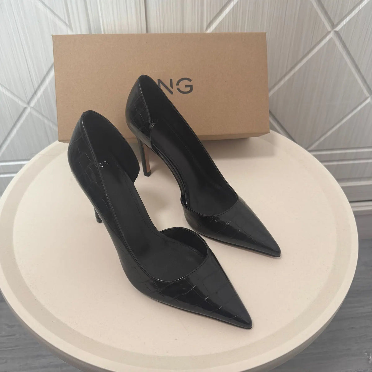 Women's High Heels Pointed Toes Elegant Fashion Sexy PU Leather Single Shoes Peep Toe Stiletto Heels Female Luxury Pumps Slip-on