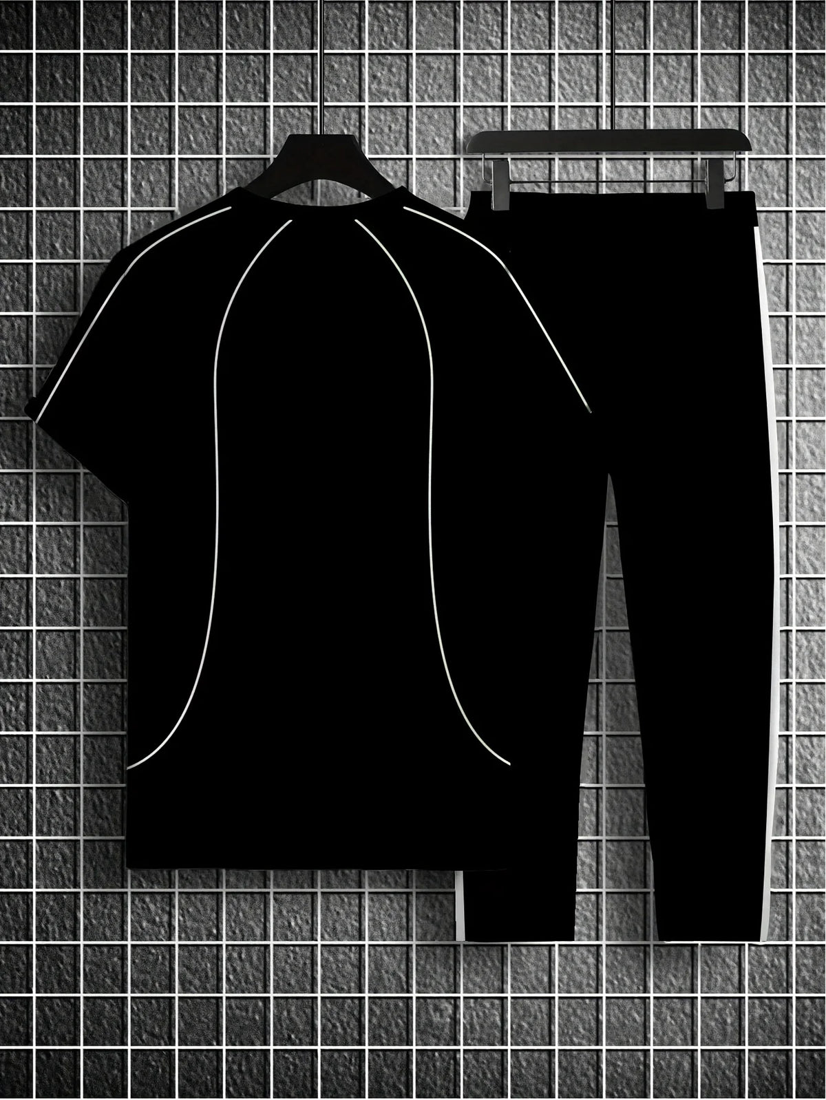 The New Men's Set for Summer 2025 Featuring 3D Pattern Prints Is a Casual Fashionable Streetwear and Sportswear