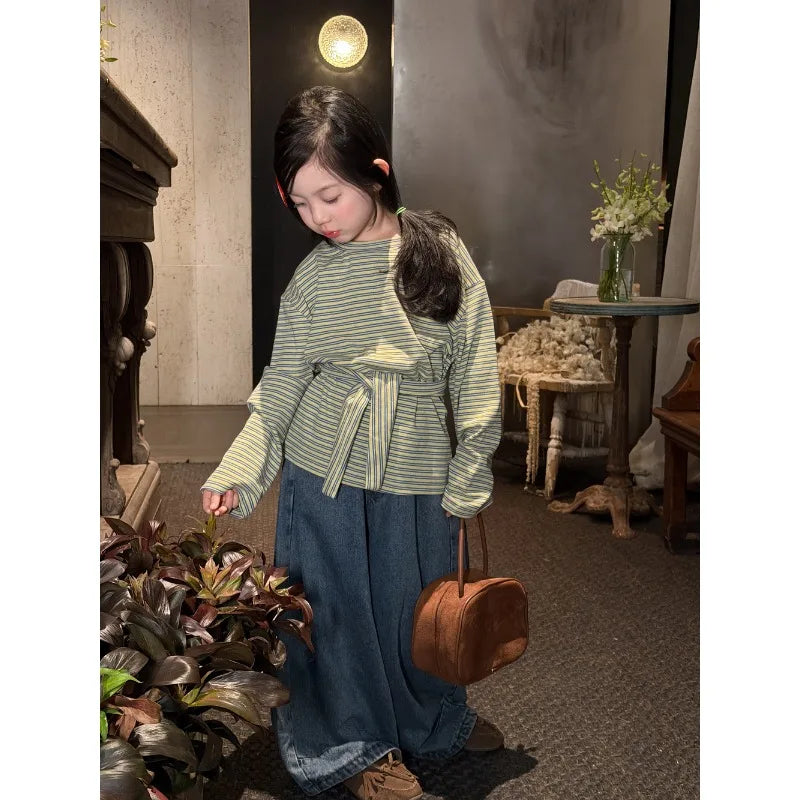 Children's T-shirt 2026 spring Autumn Korean striped casual base shirt for girls, children's long sleeved top with tie up